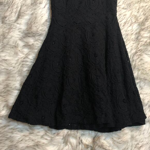 BB Dakota Sleeveless Crochet Lace Black Dress - Picture 4 of 15